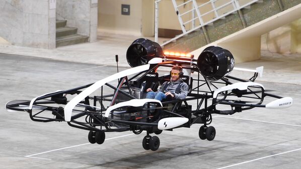 Испытание дрона-такси в помещении Малой спортивной арены олимпийского комплекса Лужники в Москве - Sputnik Абхазия