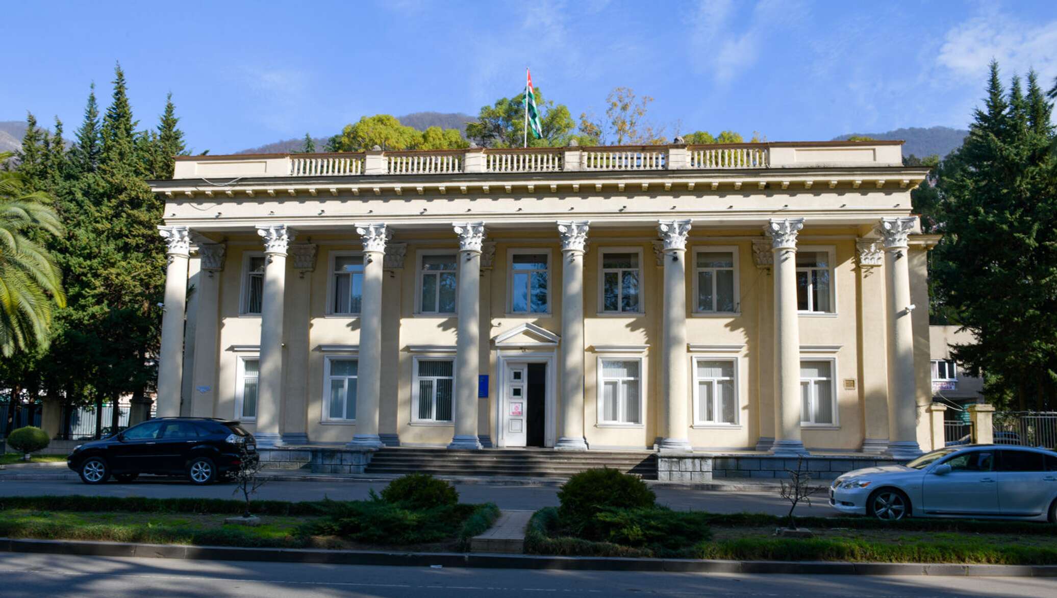 Погода в абхазии на 14 дней сухум. Абхазия мемориал независимости гагра. Спутник абхазия сегодня. Тамыш сухум поселок. Псырцха абхазия фото.