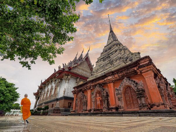 Снимок Wat klang bang kaew тайского фотографа Athichitra, победивший среди участников из Таиланда в конкурсе Wiki Loves Monuments 2020 - Sputnik Абхазия