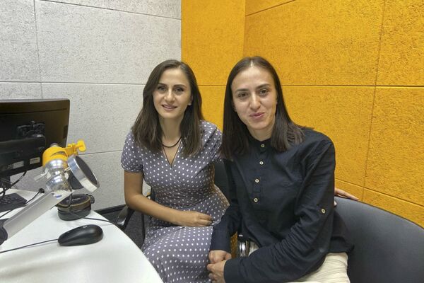 Лана Абшилава  с гостем Саидой  Хаджимба - Sputnik Абхазия