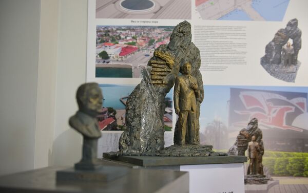 Выставка по конкурсу на памятник Сергею Багапш открылась в ЦВЗ  - Sputnik Абхазия