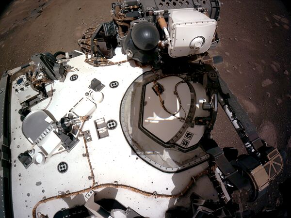 Марсоход NASA's Perseverance Mars Rover с инструментом PIXL  - Sputnik Абхазия