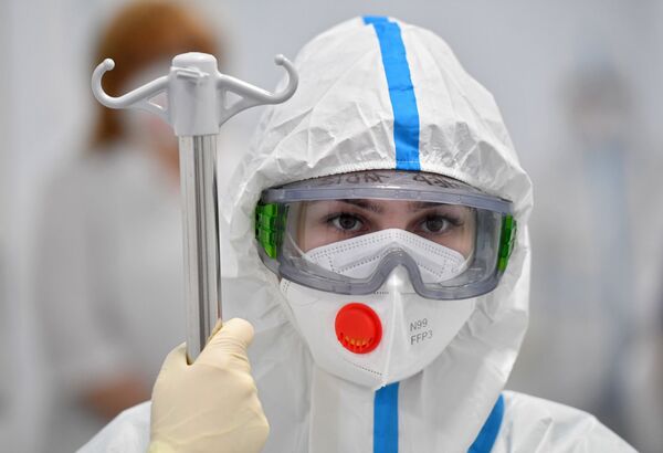 Медсестра в инфекционной клинической больнице №2 Департамента здравоохранения города Москвы - Sputnik Абхазия