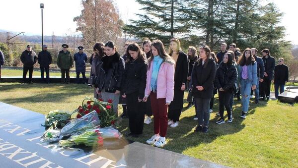 Акция в память погибших в Мартовском наступлении - Sputnik Абхазия