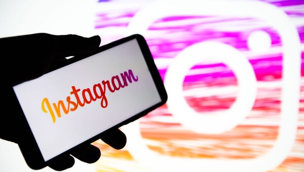 Приложение для обмена фотографиями и видеозаписями с элементами социальной сети Instagram в телефоне. - Sputnik Аҧсны