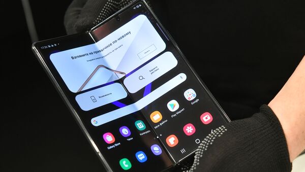Новый смартфон с гибким экраном Samsung Galaxy Z Fold2 - Sputnik Абхазия