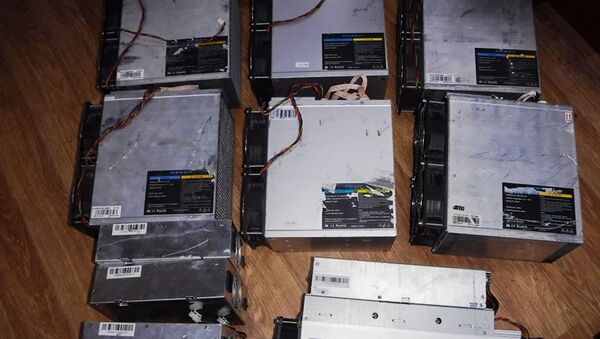 Задержаны автомобили с незаконным оборудованием для майнинга криптовалют - Sputnik Абхазия