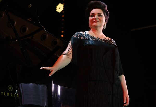 Хибла Герзмава - одна из самых востребованных певиц на мировой оперной сцене. - Sputnik Абхазия
