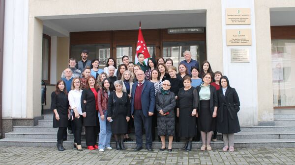 Сотрудники библиотеки  - Sputnik Абхазия