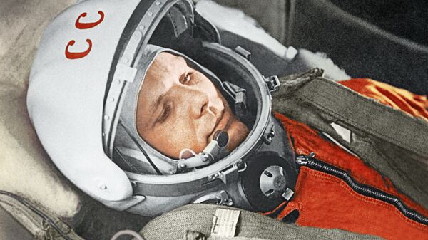 Космонавт Юрий Гагарин в кабине космического корабля Восток-1 перед стартом. Космодром Байконур, 12 апреля 1961 год. - Sputnik Абхазия