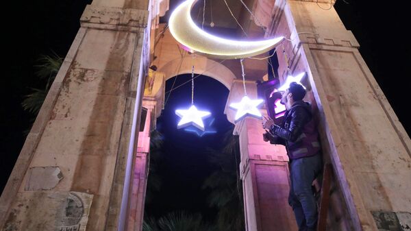 Декорации в честь начала священного месяца Рамадан в Сирии   - Sputnik Абхазия
