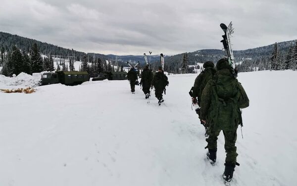 Подготовка военнослужащих Минобороны Абхазии к «Саянскому маршу» - Sputnik Абхазия