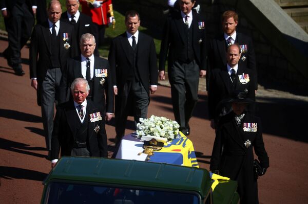 Члены королевской семьи на похоронах принца Филиппа - Sputnik Абхазия