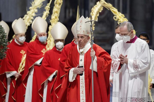 Папа Франциск отмечает мессу в Вербное воскресенье 28 марта 2021 года в Ватикане - Sputnik Абхазия