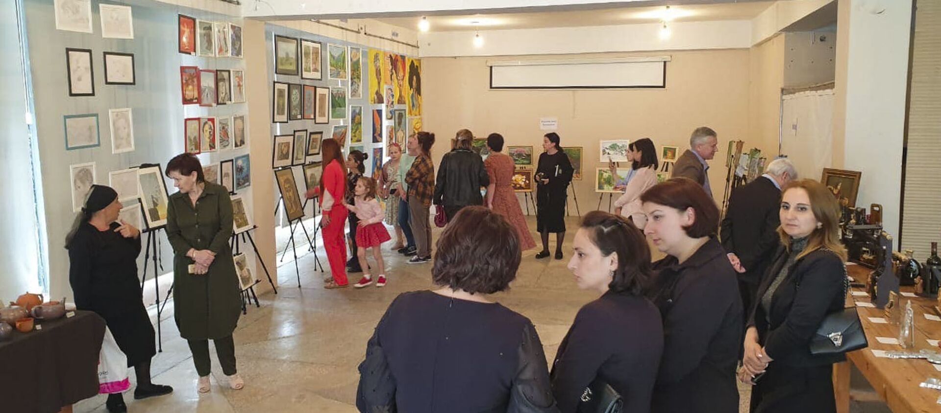 Выставка художников восточной Абхазии открылась в Очамчыре   - Sputnik Абхазия, 1920, 26.05.2021