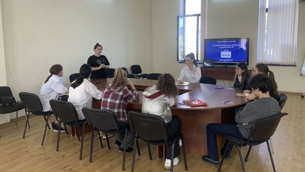 Не должны быть потеряны дети: администрация Сухума запустила социальный проект    - Sputnik Абхазия