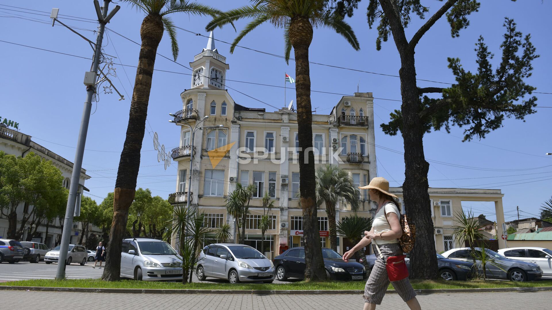 Здание администрации города Сухум - Sputnik Абхазия, 1920, 29.07.2023