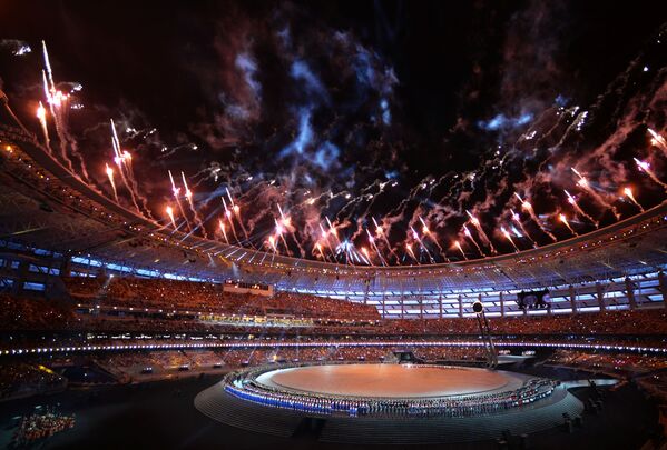 Салют над стадионом на церемонии открытия I Европейских игр в Баку - Sputnik Абхазия