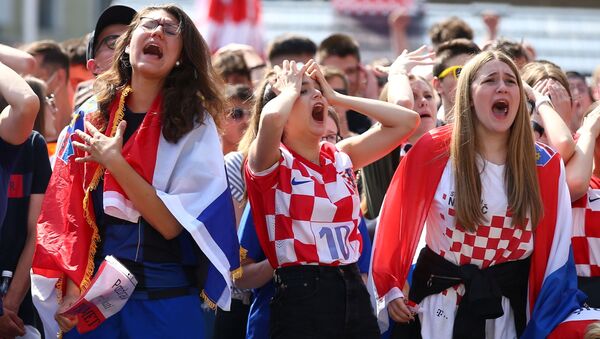 Болельщики сборной Хорватии во время матча Хорватия-Англия.  - Sputnik Абхазия