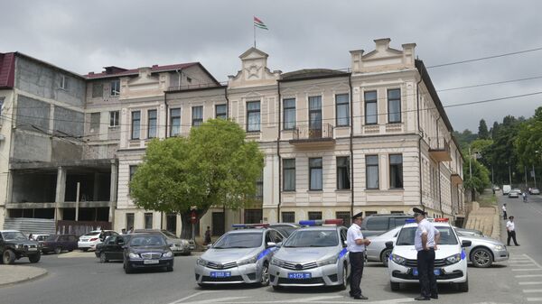 Здание верховного суду Абхазии  - Sputnik Абхазия