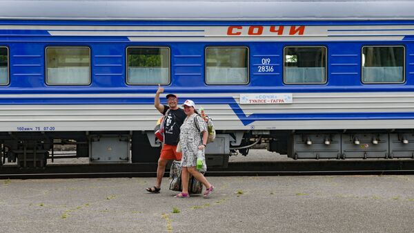 Ретро поезд Сочи Туапсе Гагра  - Sputnik Абхазия