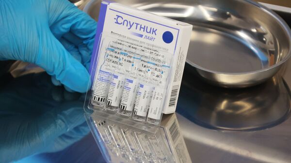 Центр вакцинации от COVID-19 в Лужниках - Sputnik Аҧсны