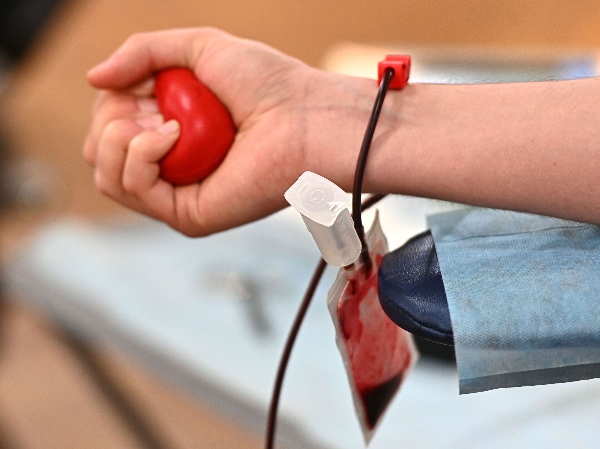 Донор крови для пострадавших. Донорство крови.
