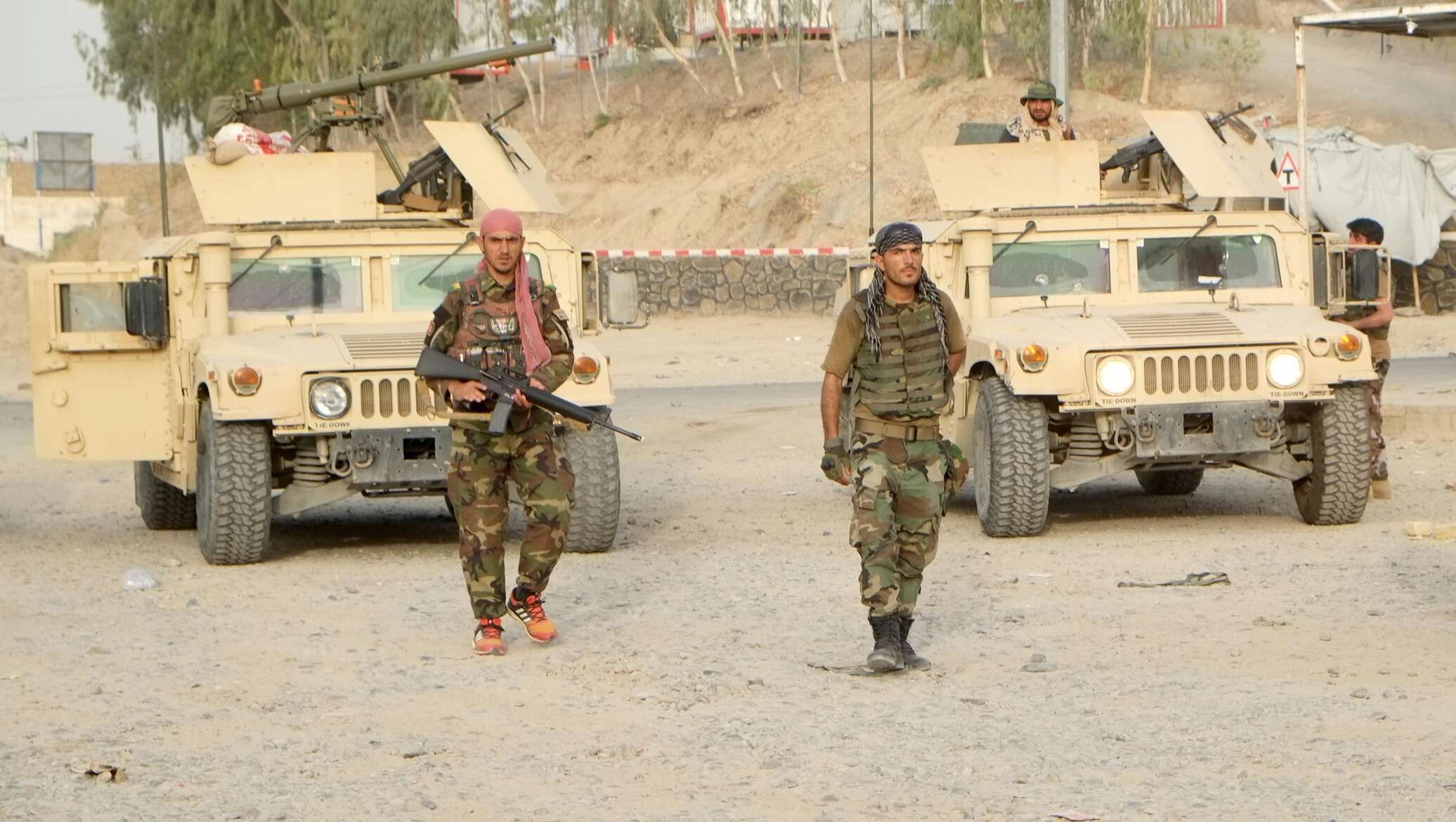 Летчик таджик. Армия Афганистана 2021. Армия США В Афганистане 2021 талибы. Армия США В Афганистане 2021. Наступление «Талибана» (2021).