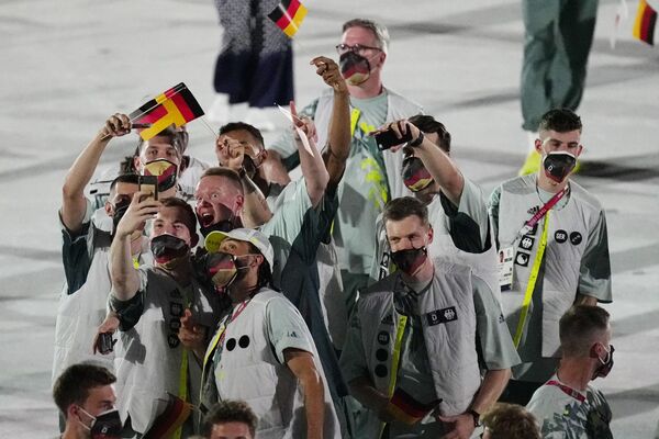 Сборная Германии на церемонии открытия Олимпийских игр 2020 года в Токио. - Sputnik Абхазия
