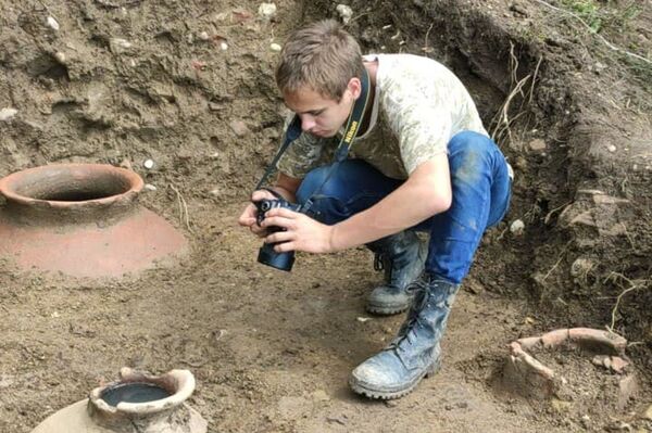 Древние пифосы были найдены при раскопках в Маркуле - Sputnik Абхазия