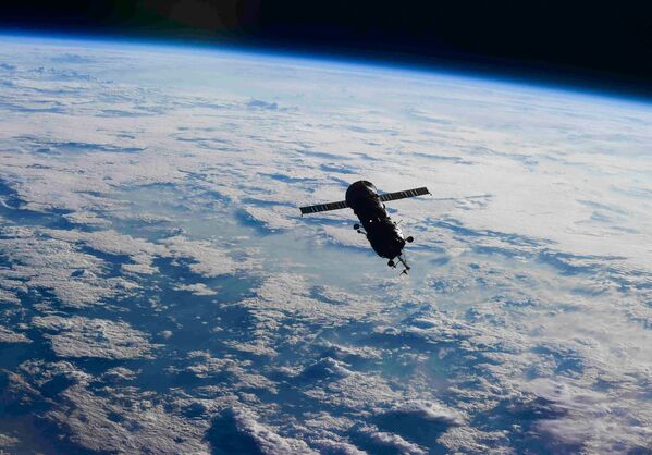 Стыковочный отсек-модуль Пирс в открытом космосе. - Sputnik Абхазия