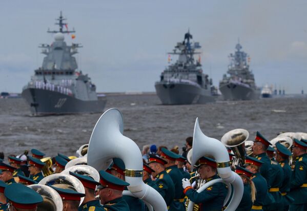 Главный военно-морской парад в честь Дня ВМФ в Кронштадте. - Sputnik Абхазия