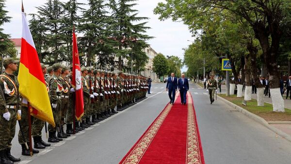 Президент Абхазии Аслана Бжания в Южной  Осетий  - Sputnik Аҧсны