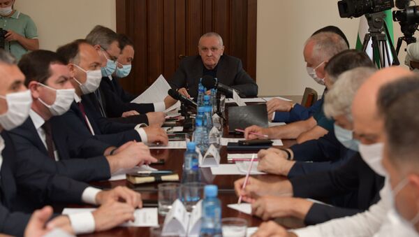 Стабильно сложно: заседание Координационного штаба по борьбе с COVID-19 - Sputnik Абхазия