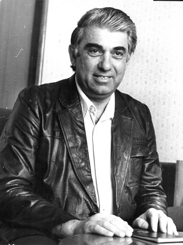 В 2012 году Шалодиа Аджинджал был удостоен звания Народный писатель Абхазии - Sputnik Абхазия