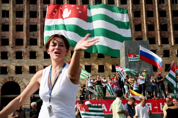 Свою независимость Абхазия провозгласила еще в 1990-х, после победы в войне с атаковавшей Грузией (1992—1993 гг). - Sputnik Абхазия