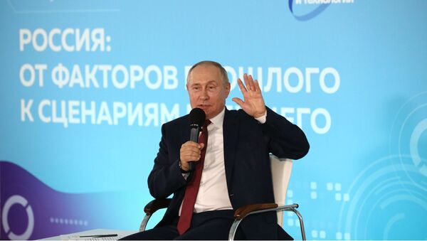 Президент РФ В. Путин провел встречу со школьниками - Sputnik Абхазия