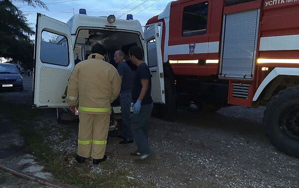 Женщина погибла в результате пожара в частном доме в Очамчыре Женщина погибла в результате пожара в частном доме в Очамчыре - Sputnik Абхазия