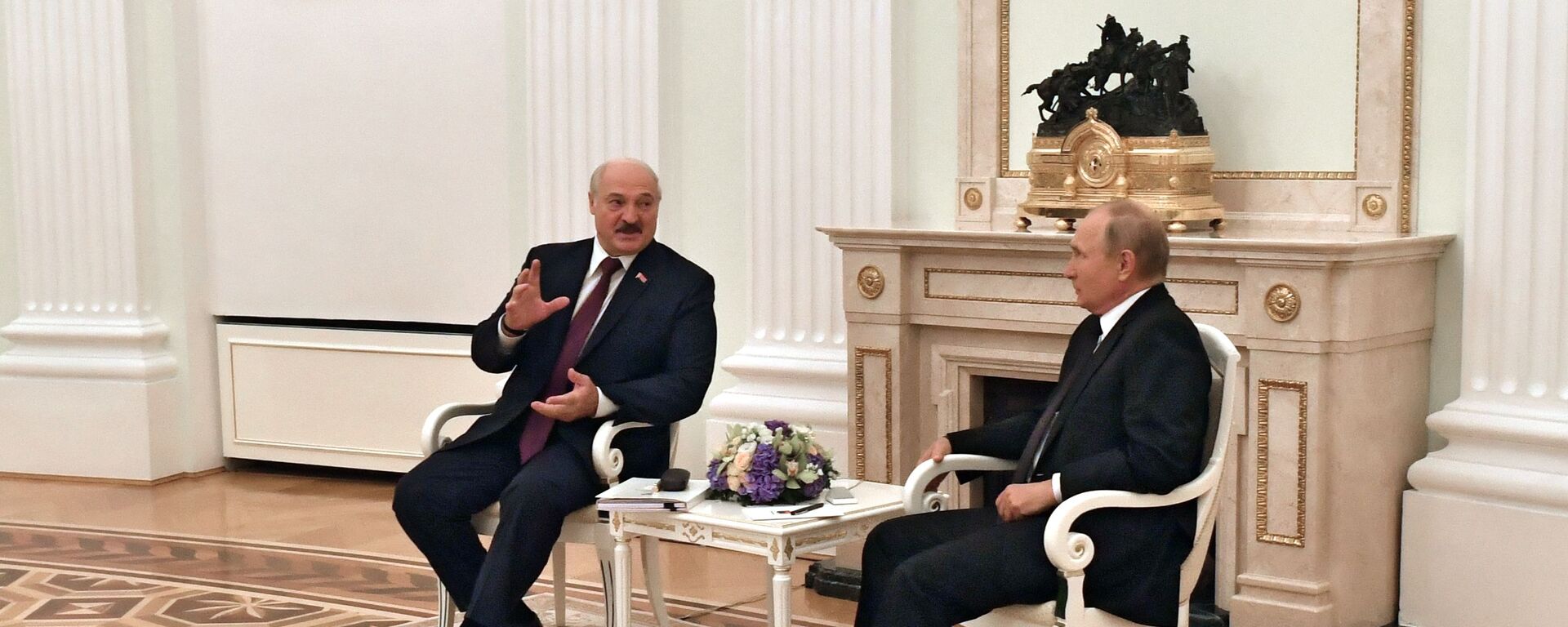 Переговоры президента РФ В. Путина с президентом Белоруссии А. Лукашенко - Sputnik Абхазия, 1920, 12.09.2021