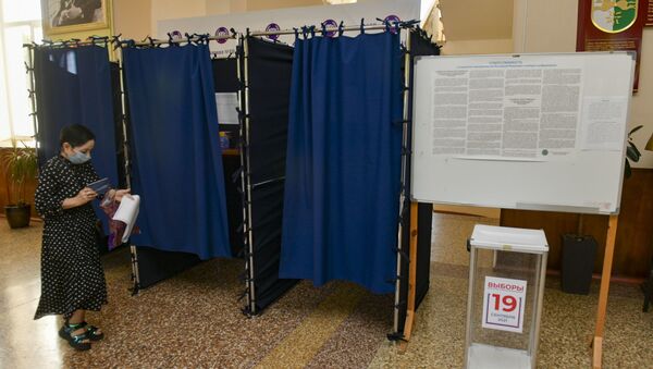 В Абхазии началось голосование на выборах в Госдуму России - Sputnik Абхазия