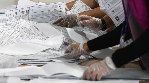 Подсчет голосов на выборах в единый день голосования - Sputnik Аҧсны