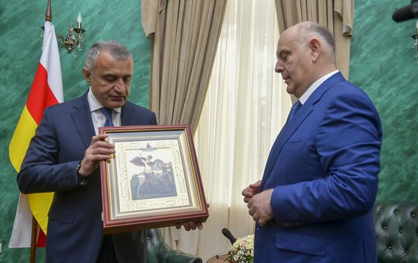 Встреча президентов Абхазии и Южной Осетии состоялась в Сухуме - Sputnik Абхазия