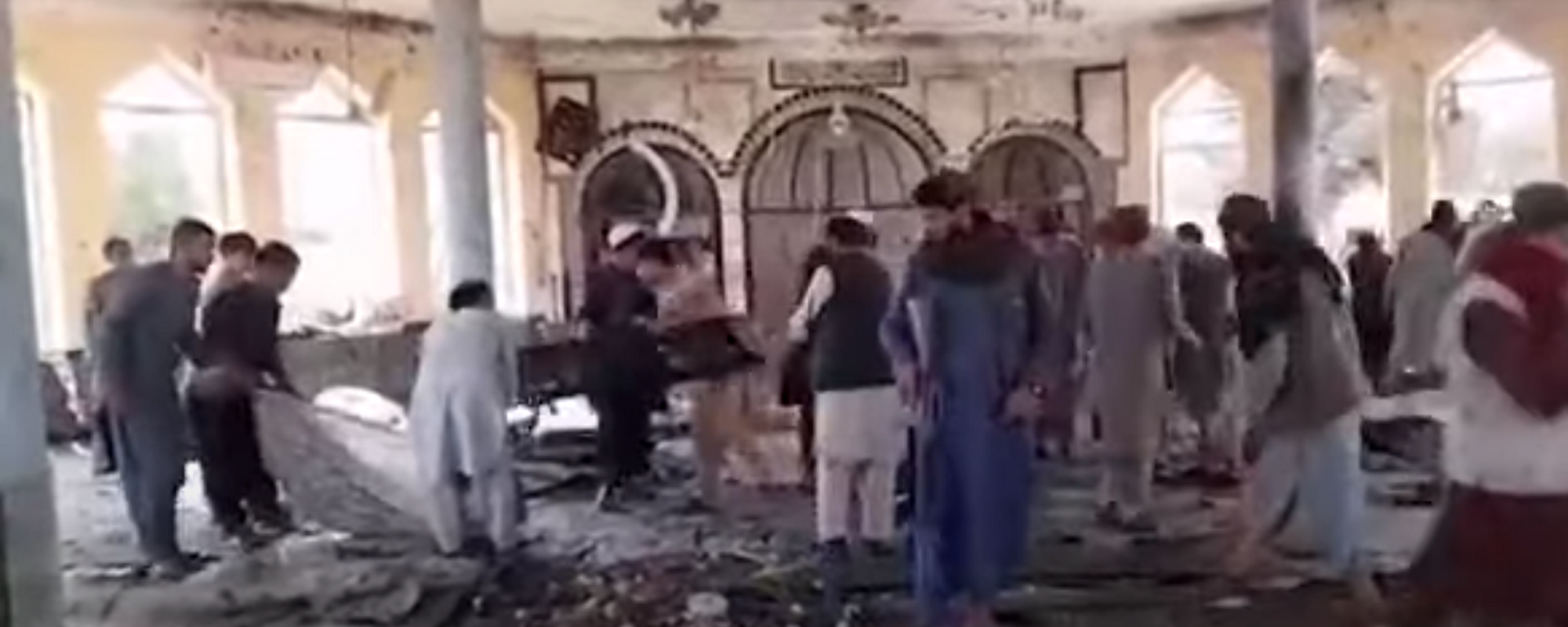 Разрушительные последствия взрыва в мечети Афганистана - Sputnik Абхазия, 1920, 08.10.2021