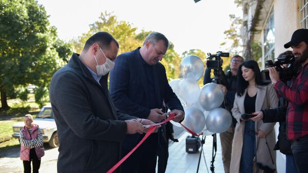 Открытие Республиканской женской консультации в Сухуме  - Sputnik Абхазия