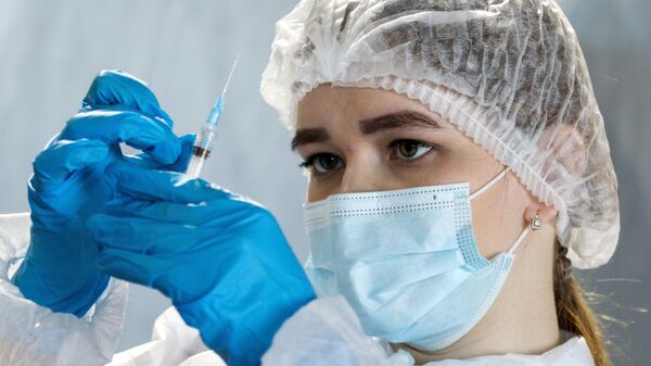 Крупный центр вакцинации от COVID-19 открылся в Тюмени - Sputnik Абхазия