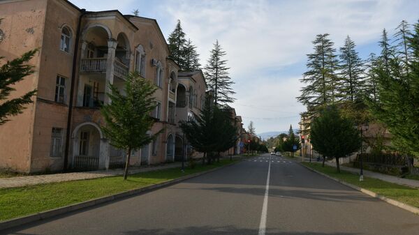 Улица в городе Ткуарчал  - Sputnik Абхазия