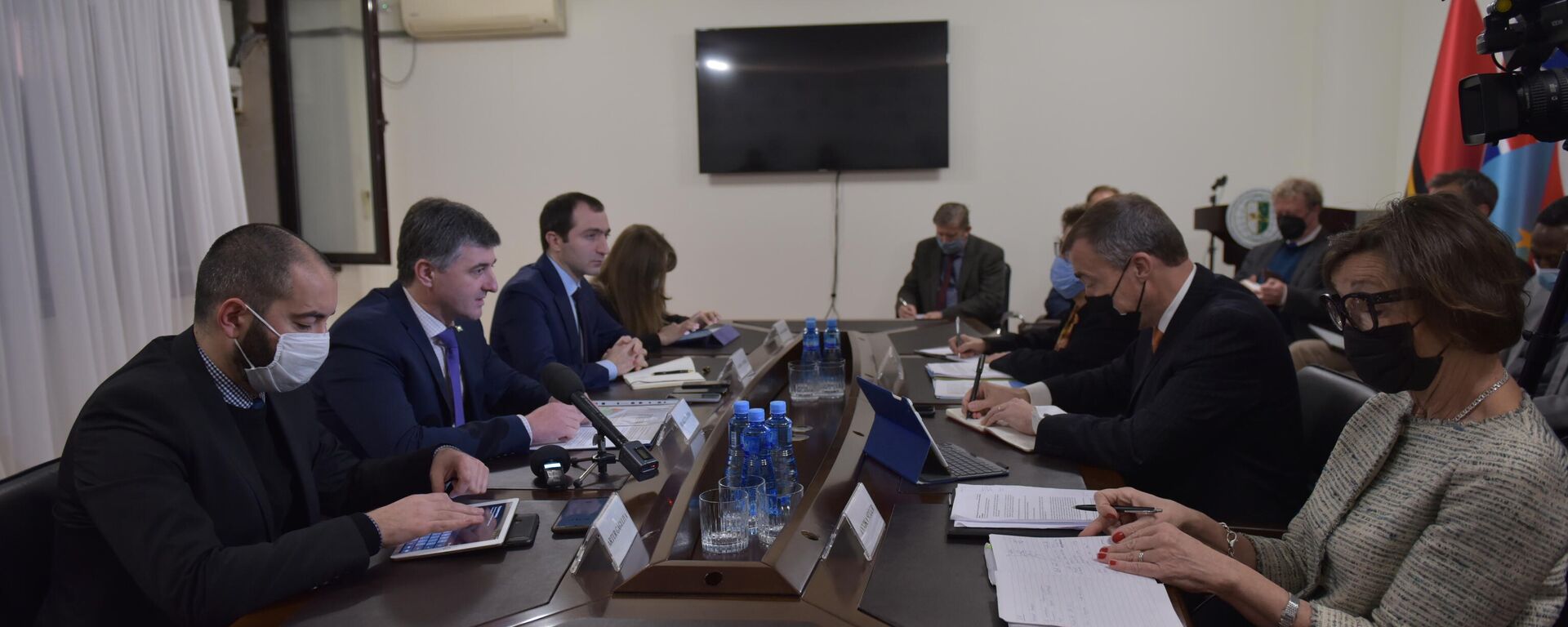 Сопредседатели Женевских дискуссий провели встречу в МИД Абхазии  - Sputnik Аҧсны, 1920, 17.11.2021
