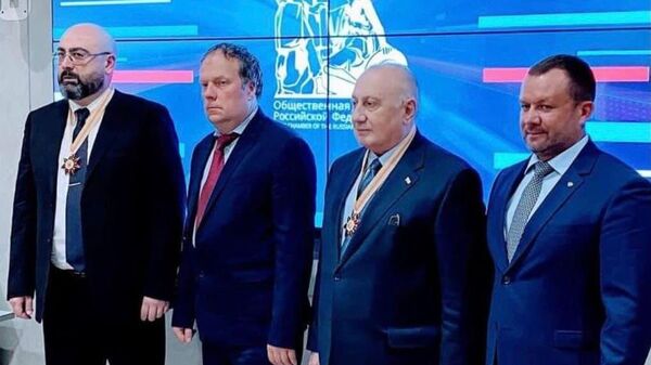 Министр туризма Абхазии Теймураз Хишба в ходе рабочей поездки в Москву провел встречу в Общественной Палате - Sputnik Абхазия
