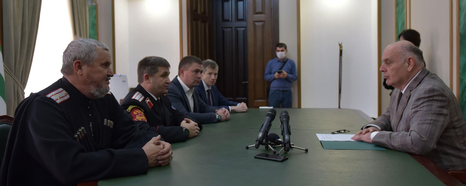 Президент Абхазии встретился с замгубернатора Краснодарского края - Sputnik Абхазия, 1920, 19.11.2021