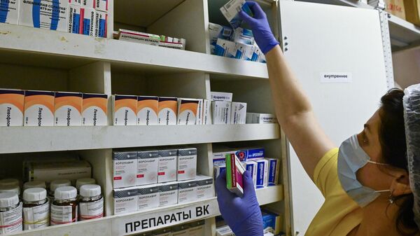 В Москве больным COVID-19 на дом доставляют бесплатные лекарства - Sputnik Абхазия